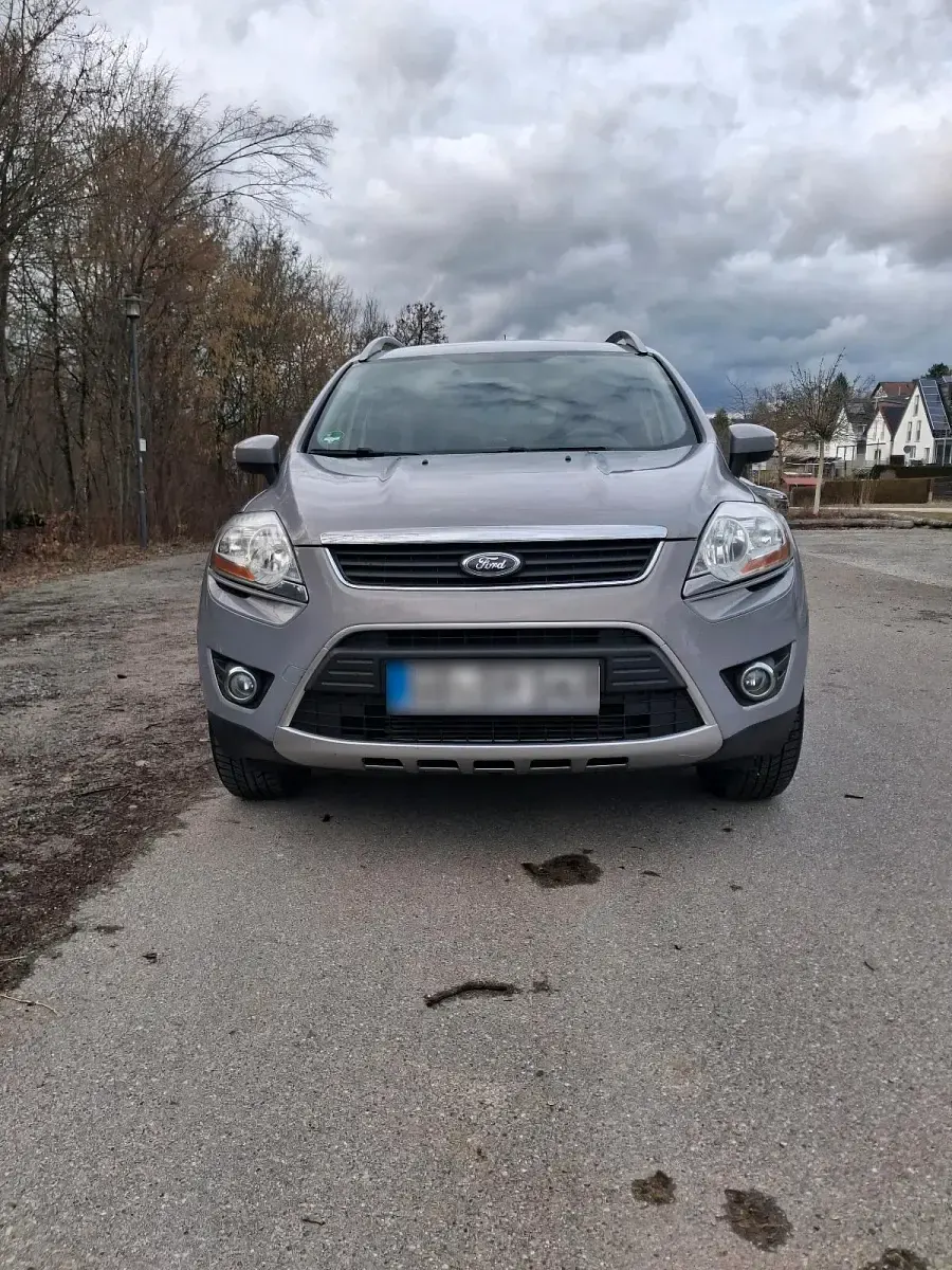 Gebraucht Ford Kuga 140 PS (102 kW) 2011 Grau SUV