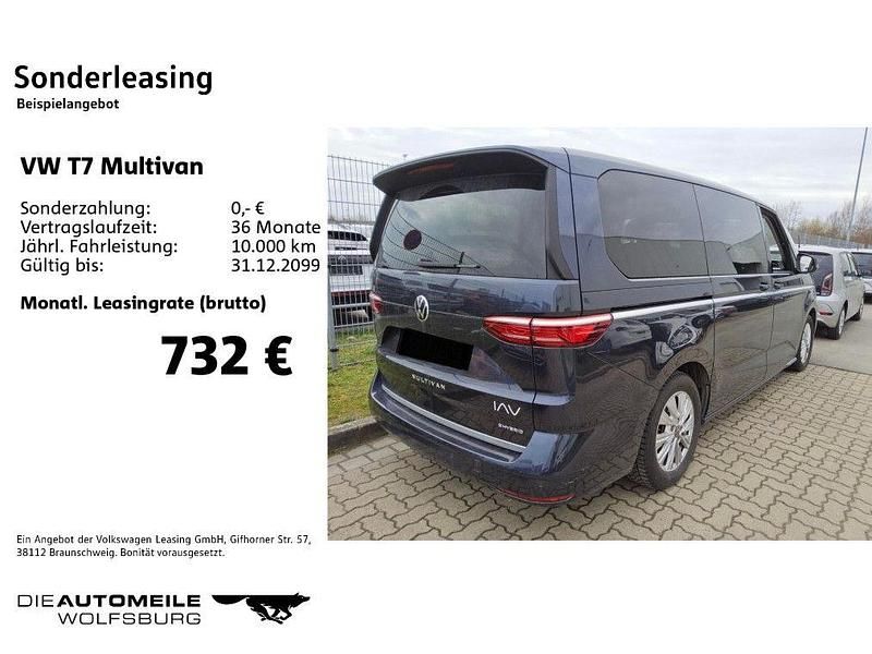 Second-hand VW Multivan Style 150 CP (110 kW) 2023 Albastru Monovolum