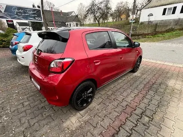 Gebraucht Mitsubishi Space Star Spirit 71 PS (52 kW) 2022 Rot Kleinwagen