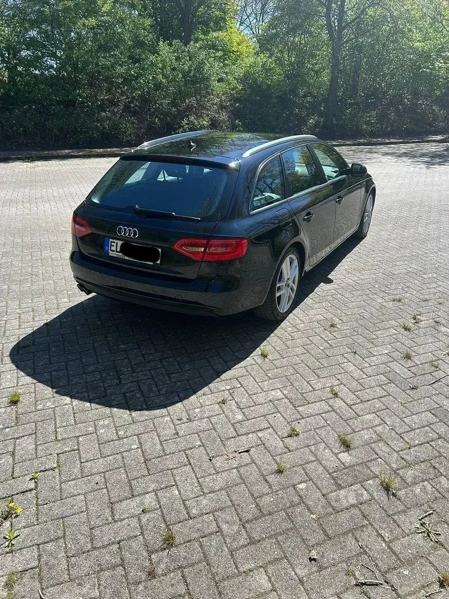 Second-hand Audi A4 Ambition 150 CP (110 kW) 2015 Negru Break