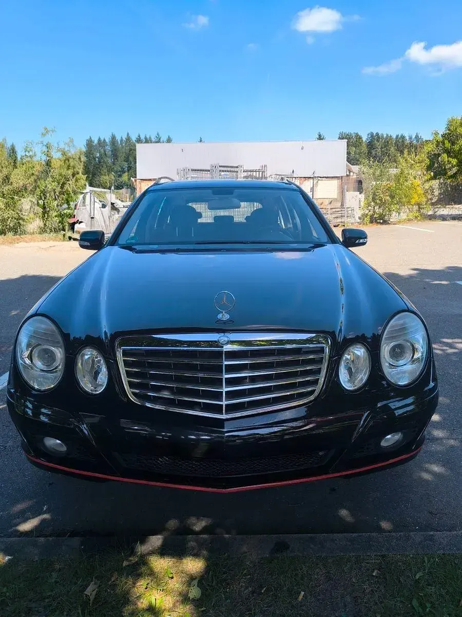 Gebraucht Mercedes E200 Classic 184 PS (135 kW) 2006 Schwarz Limousine