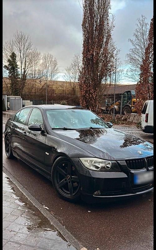 Second-hand BMW 320 150 CP (110 kW) 2006 Negru Berlinǎ