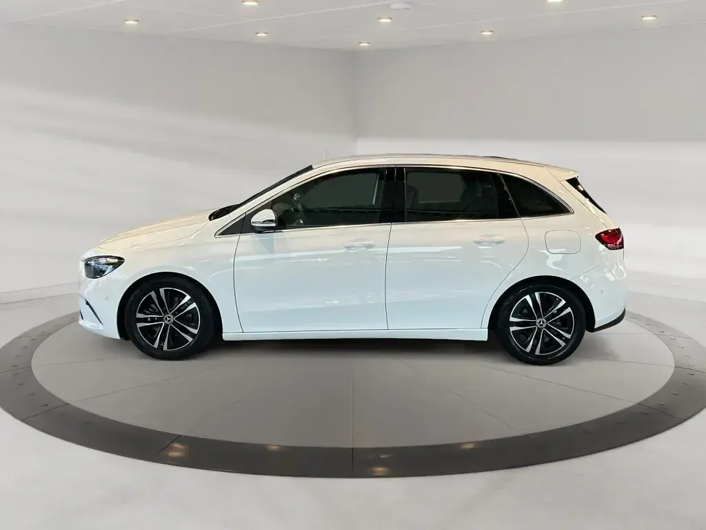 Gebraucht Mercedes B200 Progressive 150 PS (110 kW) 2025 Unilack polarweiss Kleinwagen