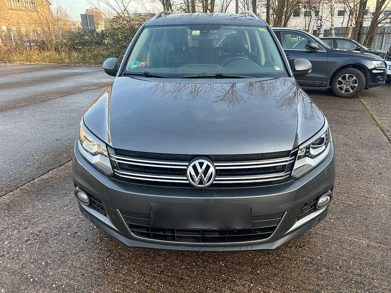 Gebraucht VW Tiguan 140 PS (102 kW) 2014 Grau SUV