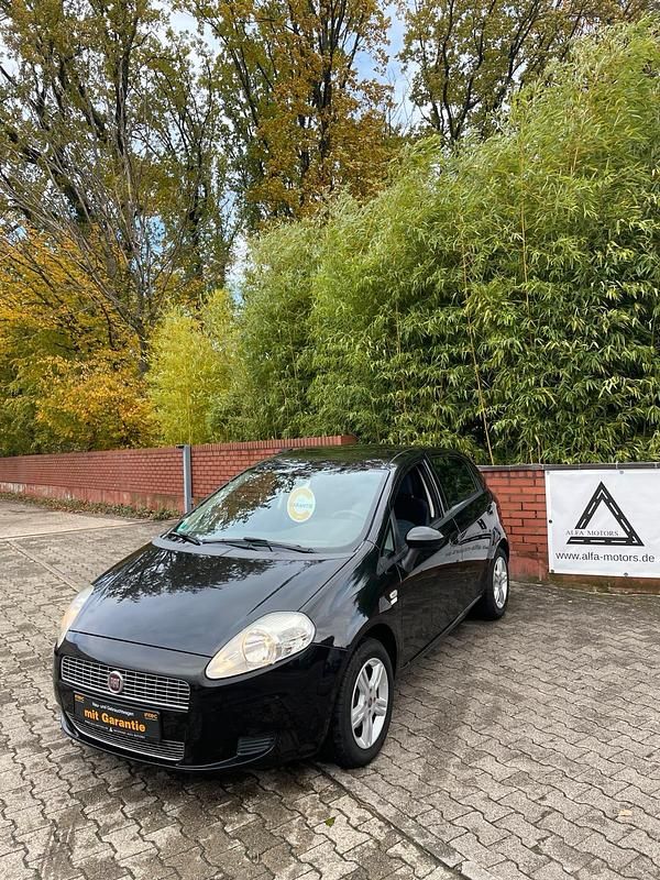 Schwarz Gebraucht 2009 Fiat Grande Punto Dynamic Kleinwagen | 3.650 € (Teuer) - Bild 1/4