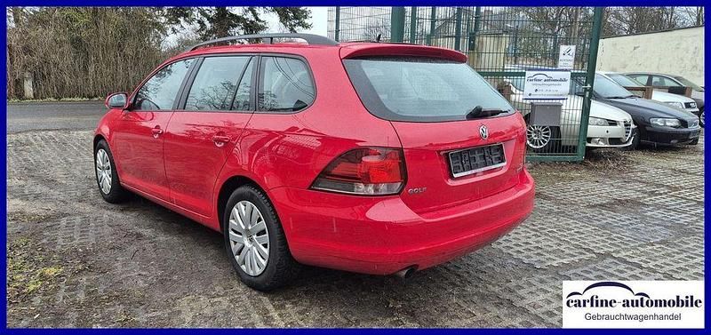 Gebraucht VW Golf VI 105 PS (77 kW) 2012 Rot Kleinwagen