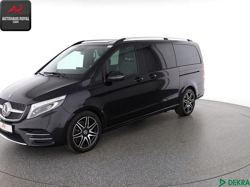 Schwarz Gebraucht 2022 Mercedes V300 AMG Van / Kleinbus | 57.880 € (Guter Preis) - Bild 1/4