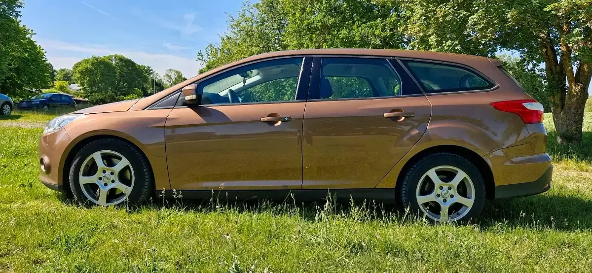 Gebraucht Ford Focus 148 PS (108 kW) 2012 Braun Kombi