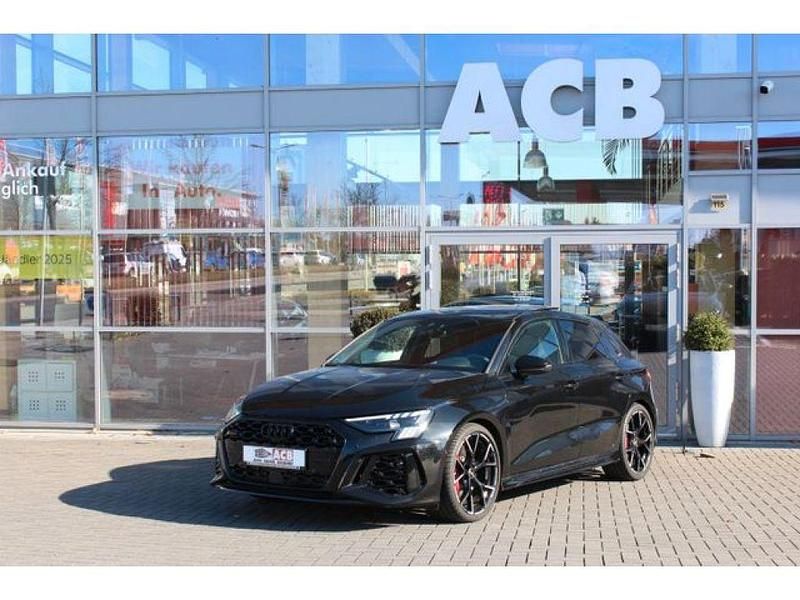Gebraucht Audi RS3 Ambiente 400 PS (294 kW) 2023 Schwarz Limousine