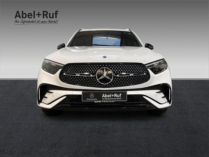Gebraucht Mercedes GLC220 AMG 197 PS (144 kW) 2026 Weiß SUV