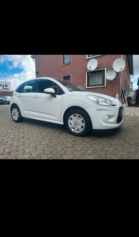 Gebraucht Citroën C3 68 PS (50 kW) 2012 Weiß Limousine