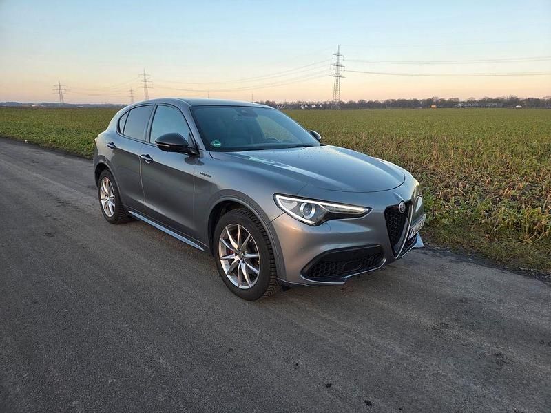 Gebraucht Alfa Romeo Stelvio Veloce 280 PS (205 kW) 2021 Grau SUV