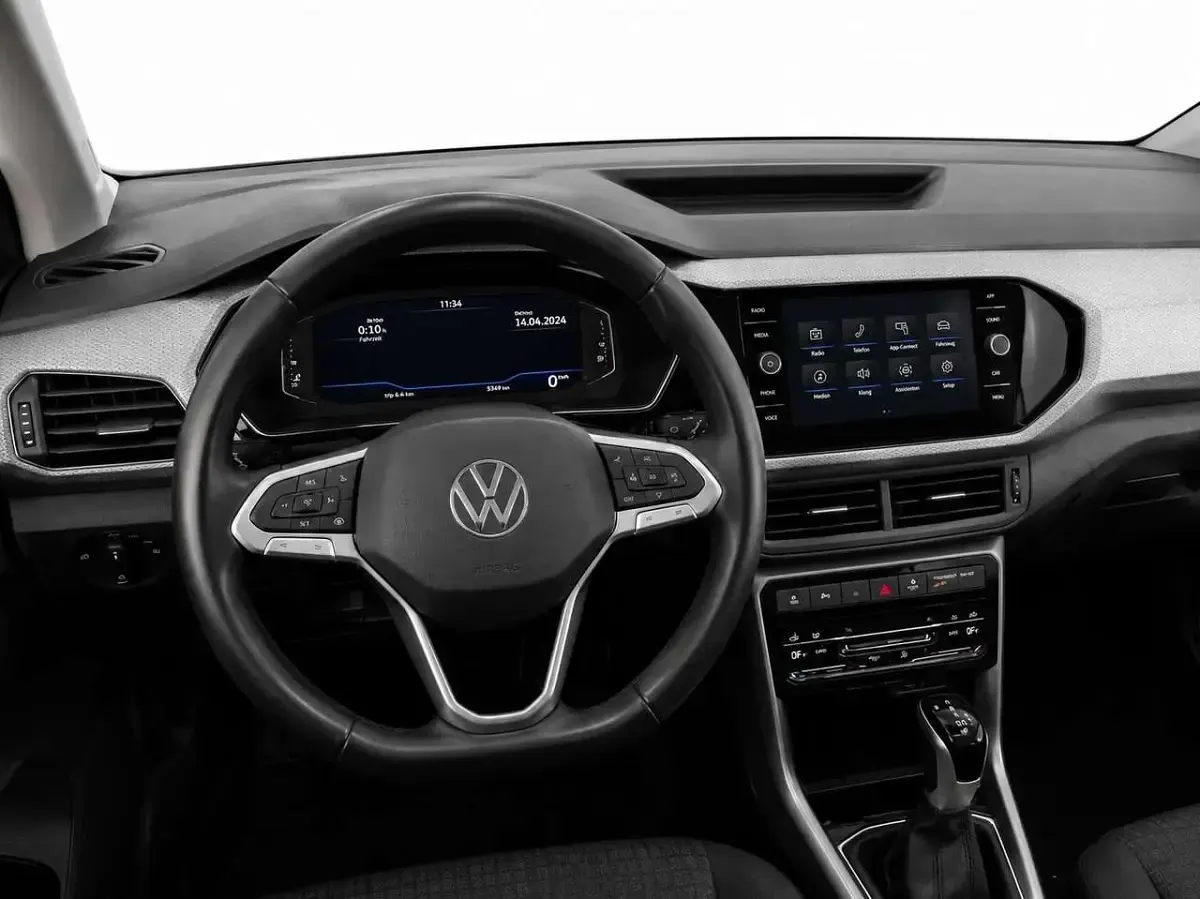 Gebraucht VW T-Cross Active 110 PS (80 kW) 2022 Deep black perleffekt SUV