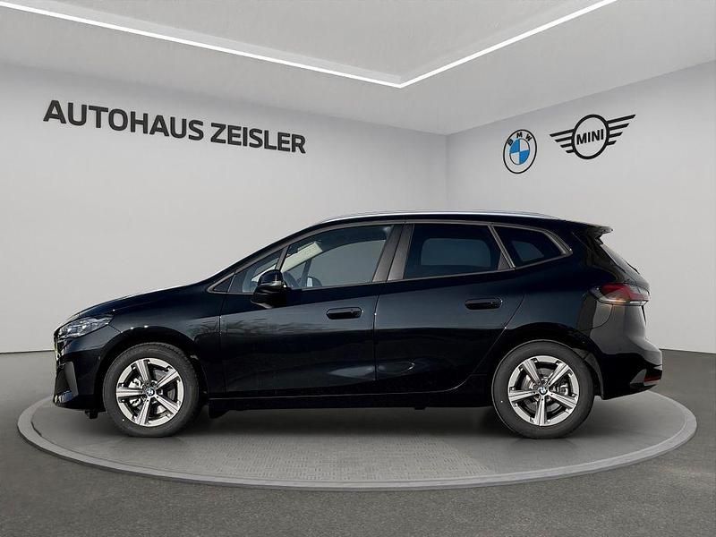Gebraucht BMW 218 Active Tourer Luxury Line 150 PS (110 kW) 2024 Schwarz Van / Kleinbus