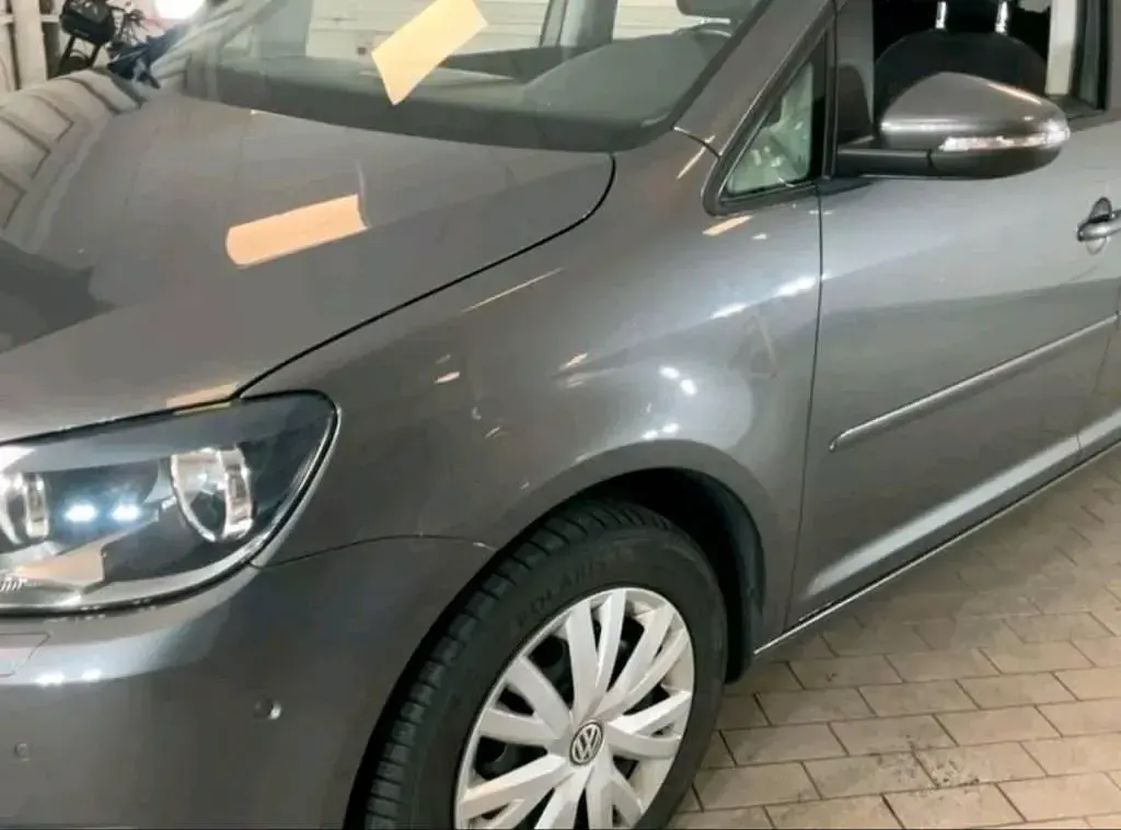 Gebraucht VW Touran 140 PS (102 kW) 2013 Grau Van / Kleinbus