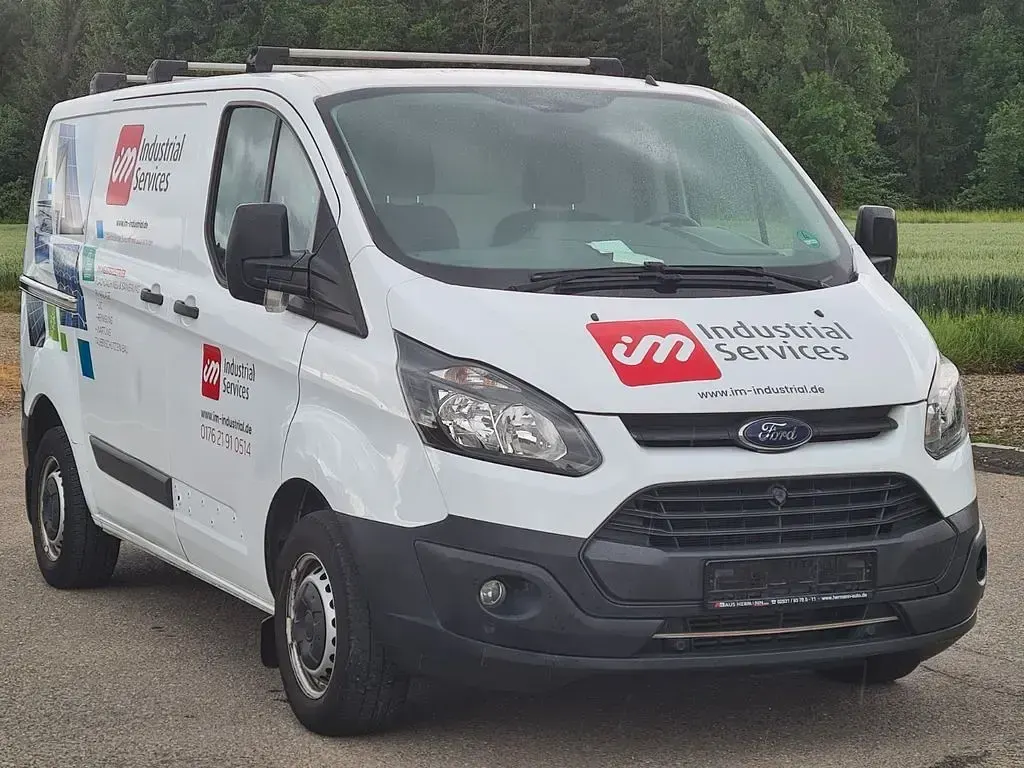 Gebraucht Ford Transit Custom 105 PS (77 kW) 2018 Weiß Van / Kleinbus