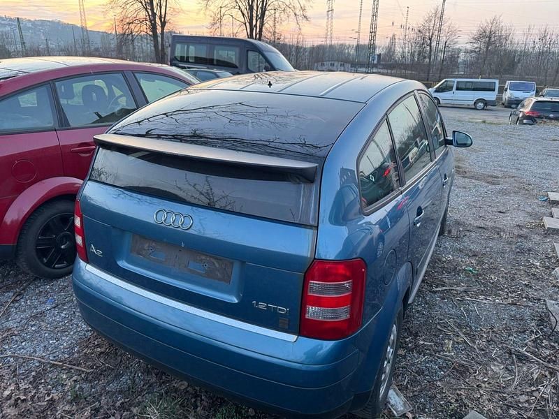 Gebraucht Audi A2 61 PS (44 kW) 2002 Blau Kleinwagen