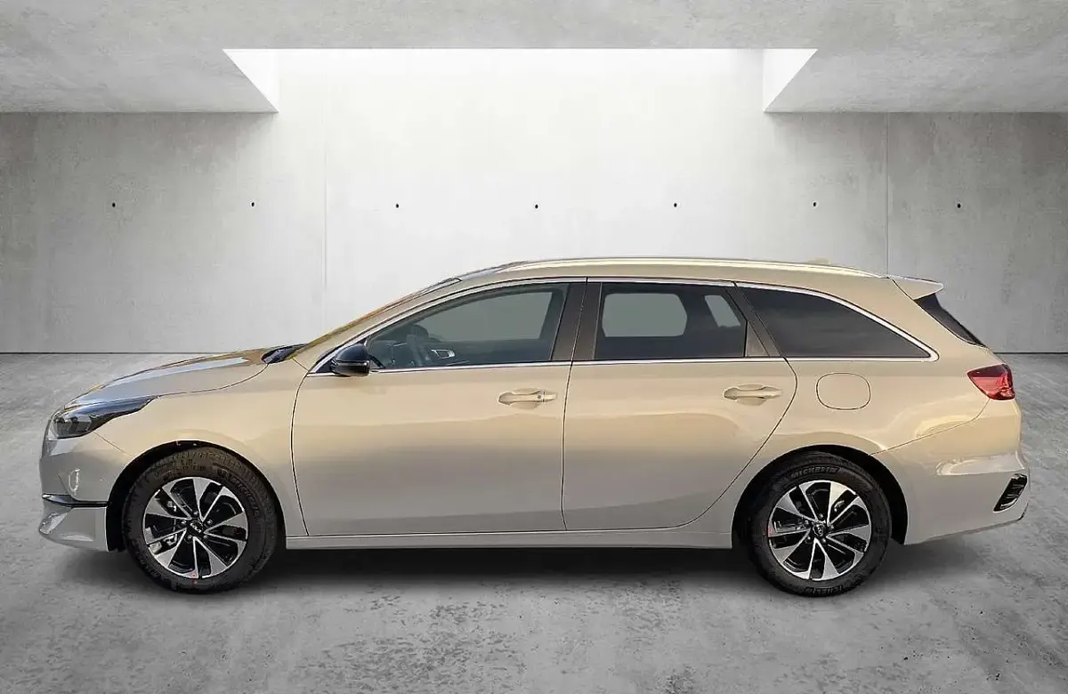 Nowe Kia Ceed 101 KM (74 kW) 2025 Szary Hatchback