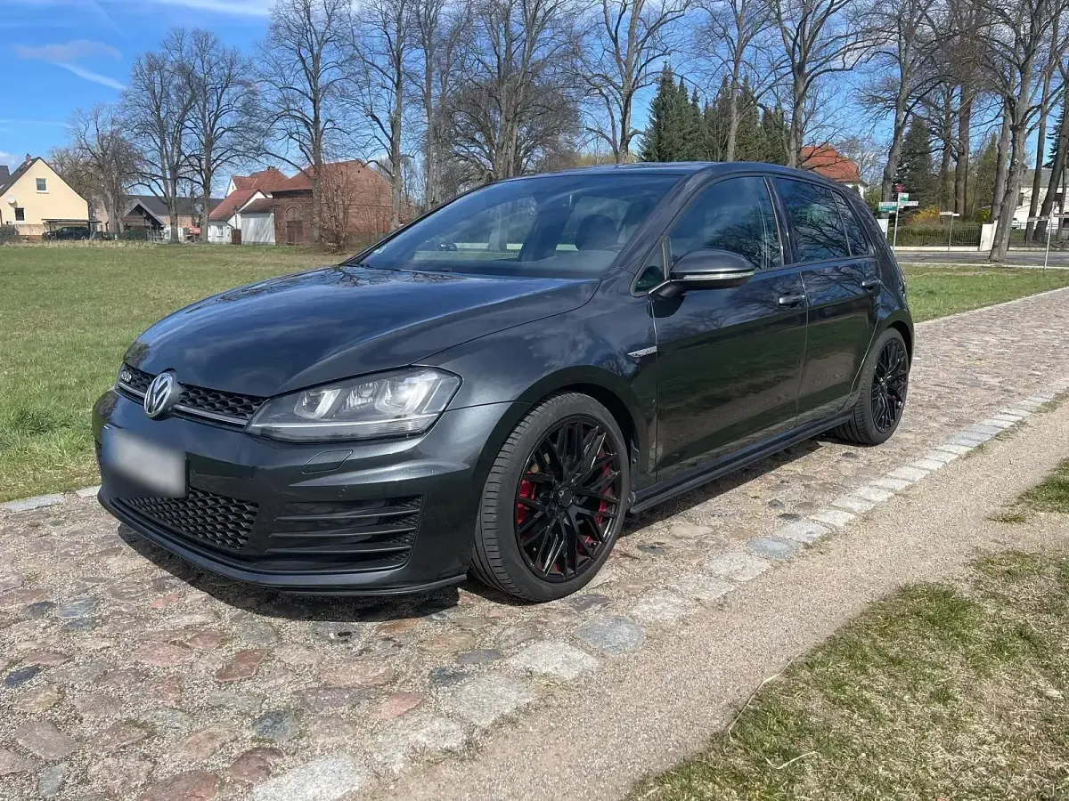 Gebraucht VW Golf VII Sound 184 PS (135 kW) 2016 Grau Limousine