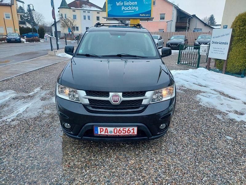 Gebraucht Fiat Freemont Lounge 140 PS (102 kW) 2012 Schwarz SUV