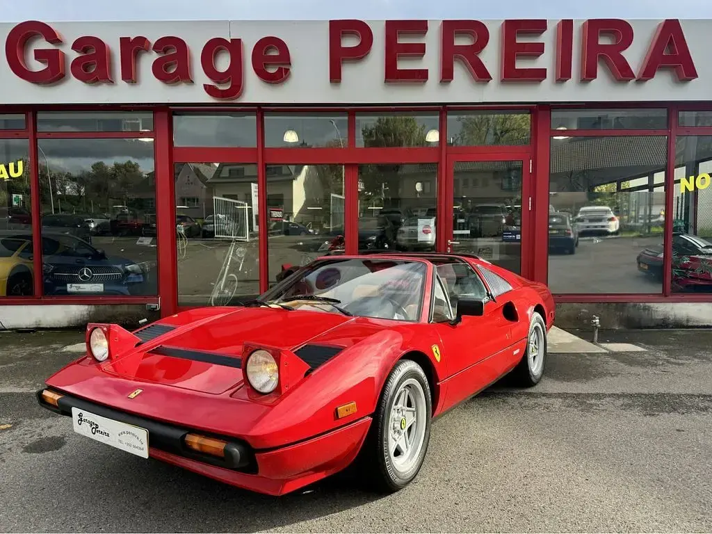 Second-hand Ferrari 308 205 CP (150 kW) 1984 Roșu Cabrio