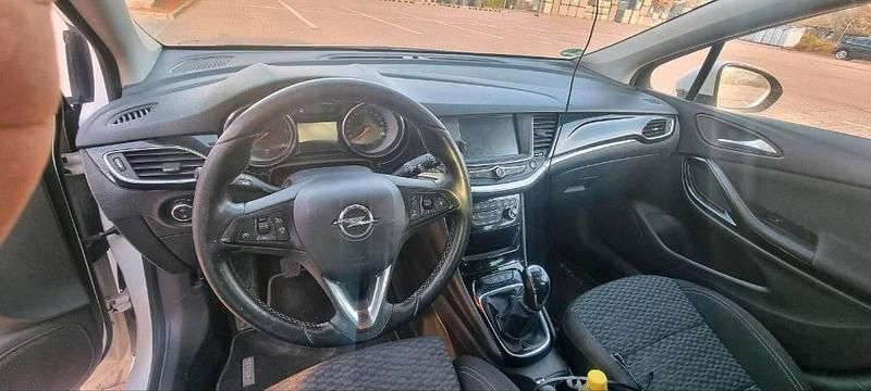 Usata Opel Astra 105 CV (77 kW) 2017 Bianco Station wagon