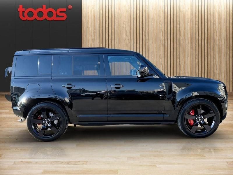 Gebraucht Land Rover Defender 426 PS (313 kW) 2025 Schwarz SUV