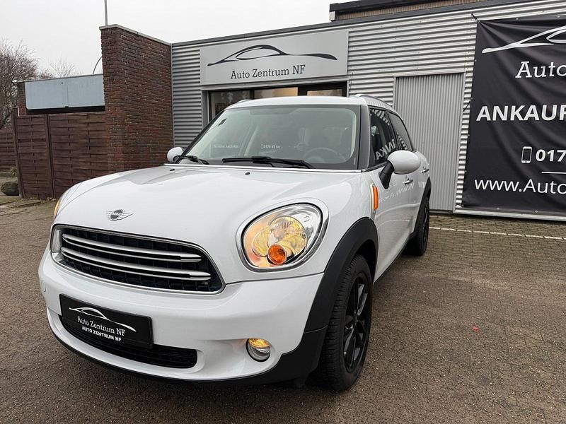 Weiß Gebraucht 2017 Mini Cooper Countryman SUV | 9.970 € - Bild 1/4