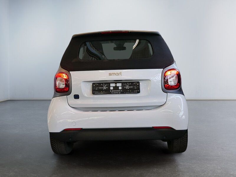 Gebraucht Smart ForTwo Electric Drive 60 kW (82 PS) 2021 Weiß Cabrio