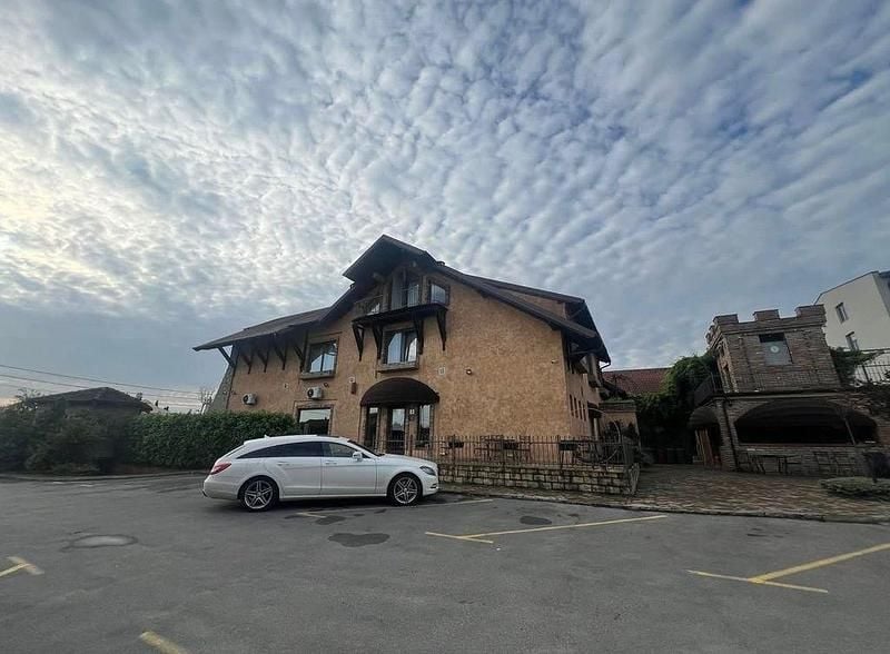 Weiß Gebraucht 2013 Mercedes CLS350 Shooting Brake Kombi | 12.950 € (Etwas zu teuer) - Bild 1/4