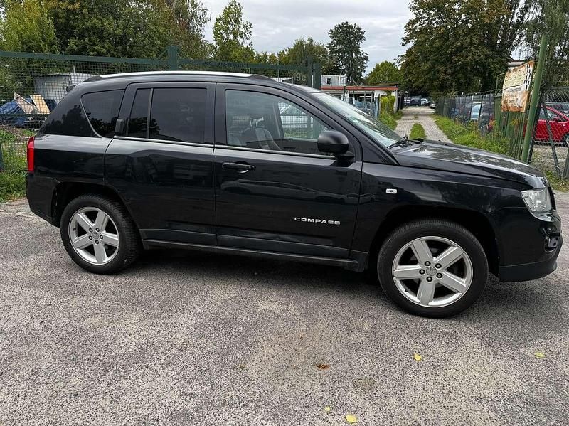 Gebraucht Jeep Compass Sport 136 PS (100 kW) 2011 Schwarz SUV