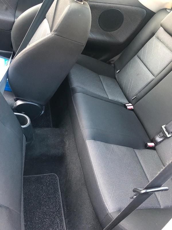 Gebraucht Peugeot 207 120 PS (88 kW) 2008 Silber Kleinwagen