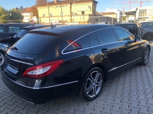 Gebraucht Mercedes CLS250 204 PS (150 kW) 2017 Schwarz metallic Coupé