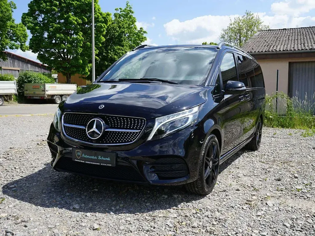 Gebraucht Mercedes V300 Avantgarde Edition 237 PS (174 kW) 2021 Schwarz Van / Kleinbus