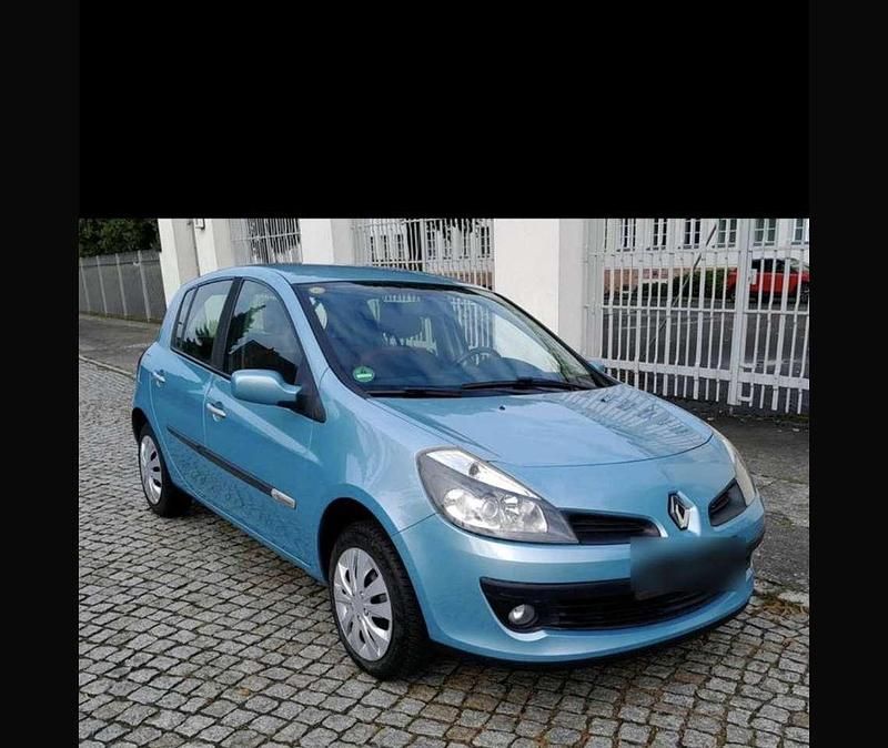 Gebraucht 2007 Renault Clio II Limousine | 4.000 € (Teuer) - Bild 1/4