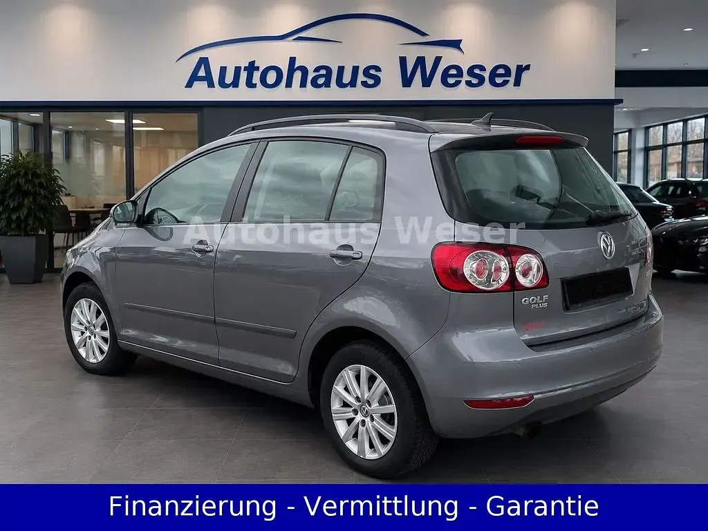 Gebraucht VW Golf VII Trendline 105 PS (77 kW) 2012 Grau Limousine
