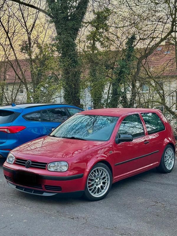 Gebraucht VW Golf IV 90 PS (66 kW) 2002 Rot Kleinwagen