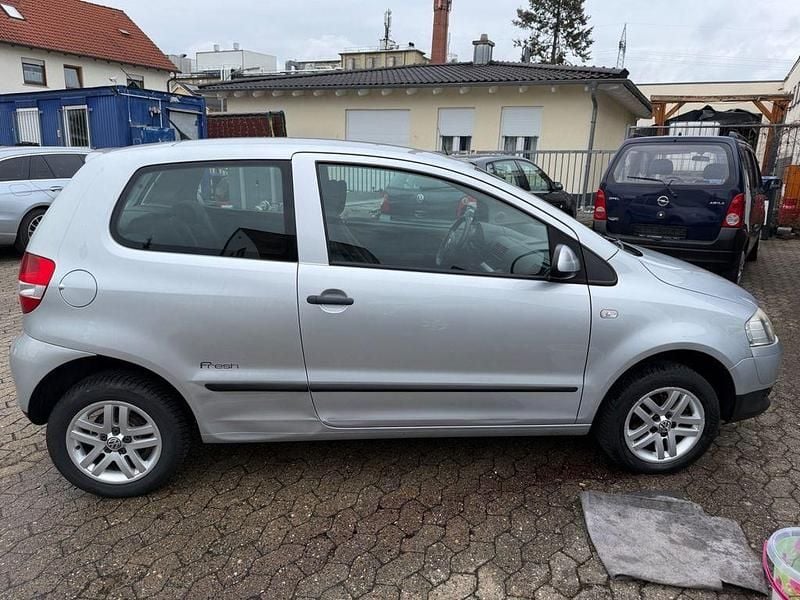Gebraucht VW Fox 75 PS (55 kW) 2008 Silber Kleinwagen