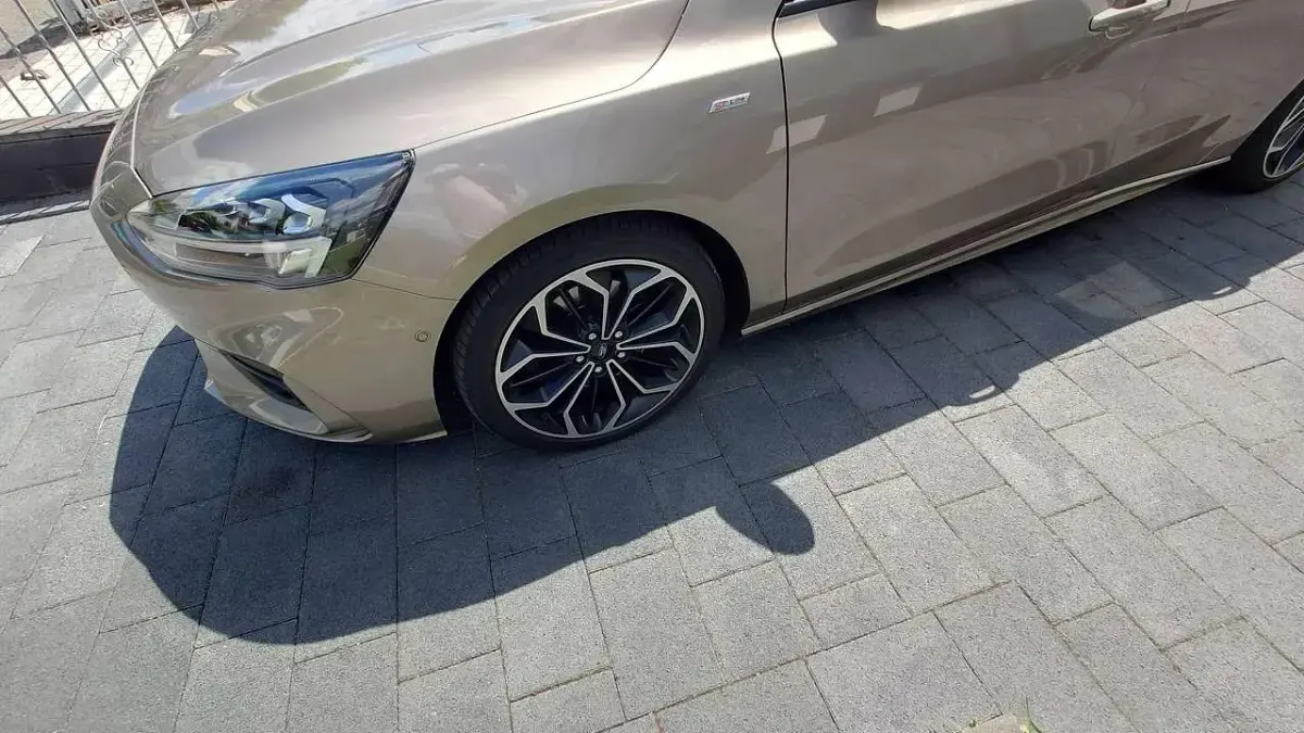 Gebraucht Ford Focus ST-Line 150 PS (110 kW) 2019 Silber Kombi