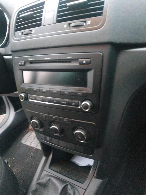 Gebraucht Skoda Yeti 123 PS (90 kW) 2011 Schwarz SUV