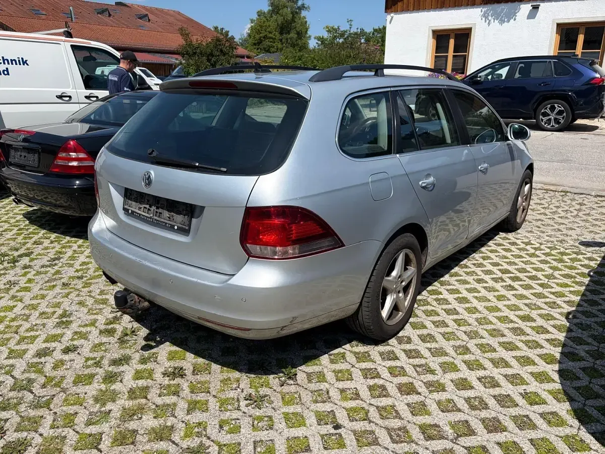 Gebraucht VW Golf VI Highline 140 PS (102 kW) 2011 Silber Kombi