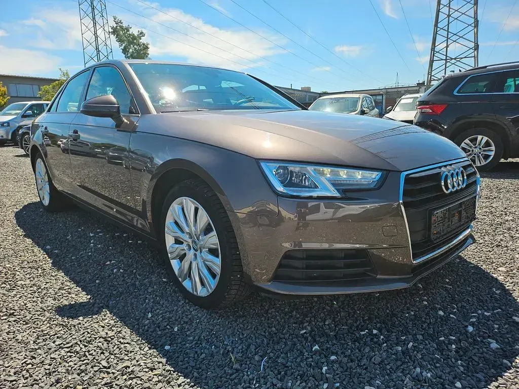 Gebraucht Audi A4 Sport 150 PS (110 kW) 2017 Schwarz Kombi