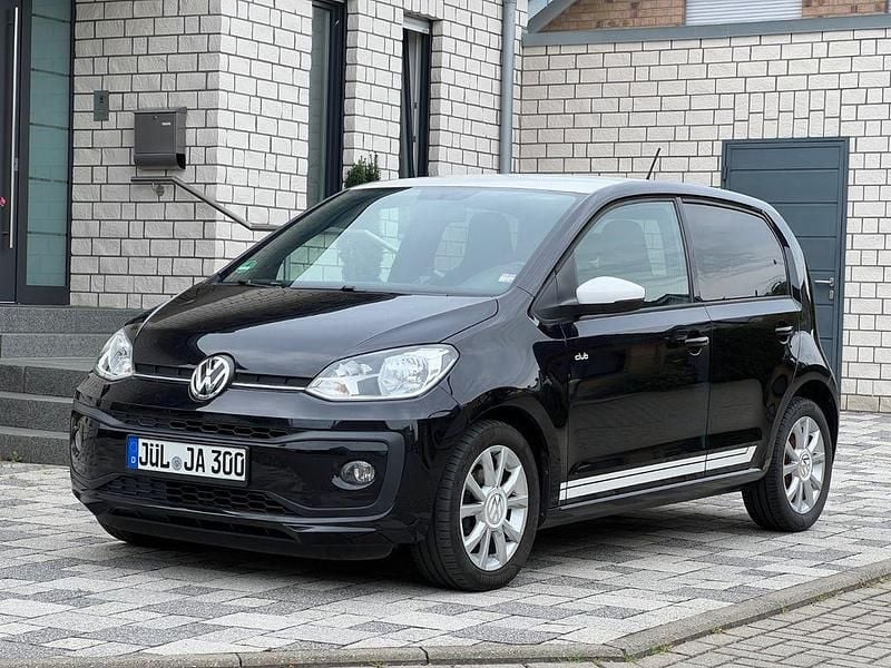 Schwarz Gebraucht 2016 VW up! CLUB Kleinwagen | 7.400 € (Guter Preis) - Bild 1/4