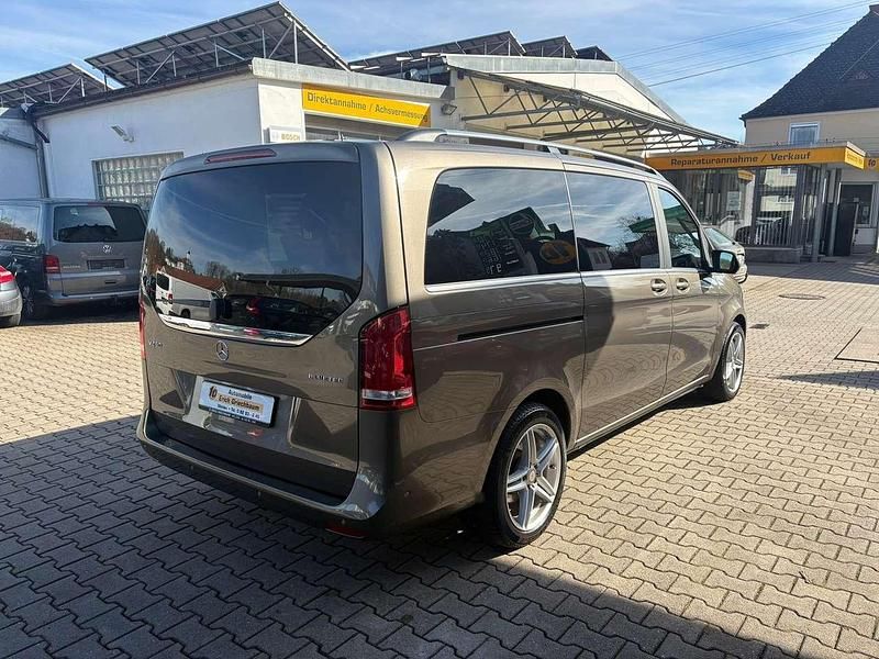 Gebraucht Mercedes V200 Edition 190 PS (139 kW) 2015 Indiumgrau metallic Van / Kleinbus