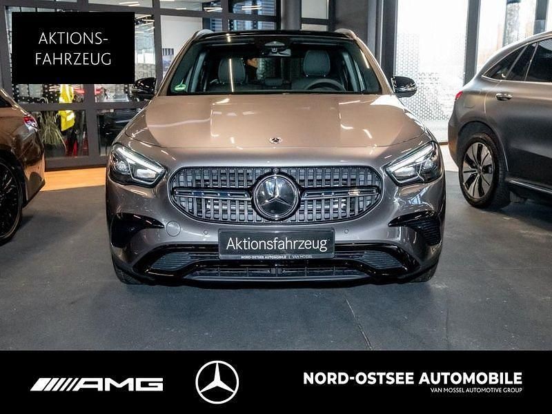 Gebraucht Mercedes GLA180 Progressive 136 PS (100 kW) 2026 Metalliclack mountaingrau SUV