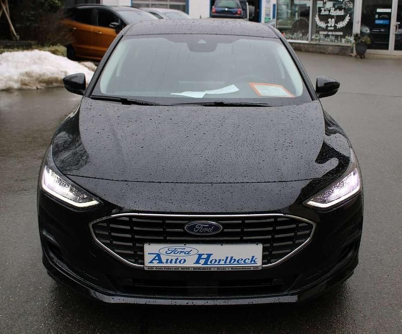 Gebraucht Ford Focus Titanium 125 PS (91 kW) 2023 Agateblack Limousine