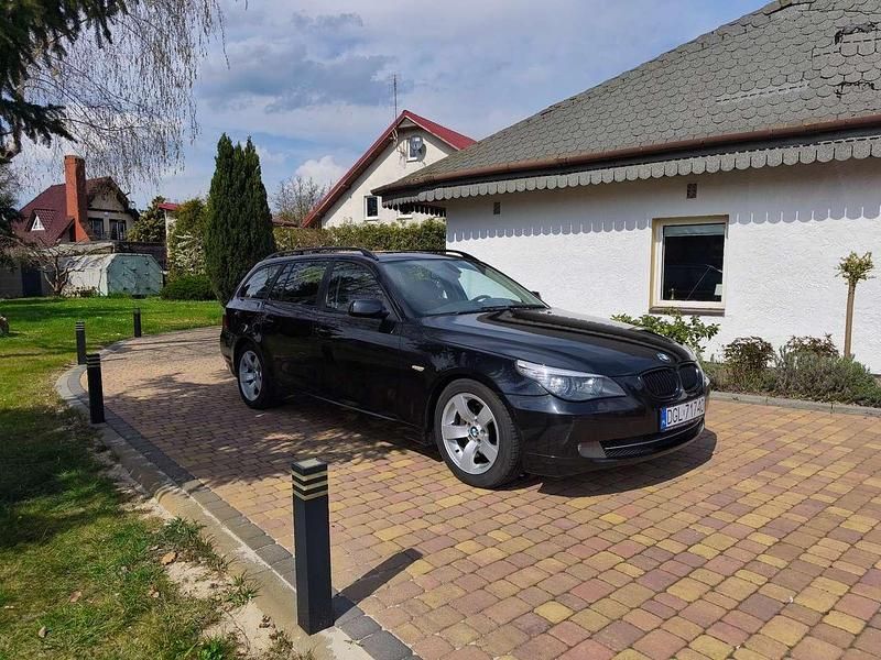 Gebraucht BMW 520 177 PS (130 kW) 2009 Schwarz Kombi
