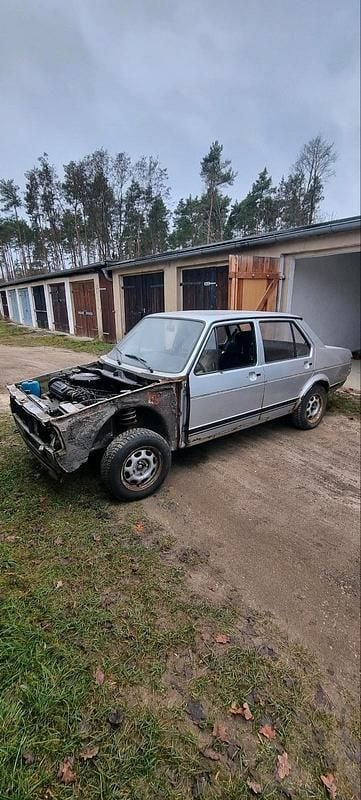 Gebraucht VW Jetta 60 PS (44 kW) 1981 Silber Limousine