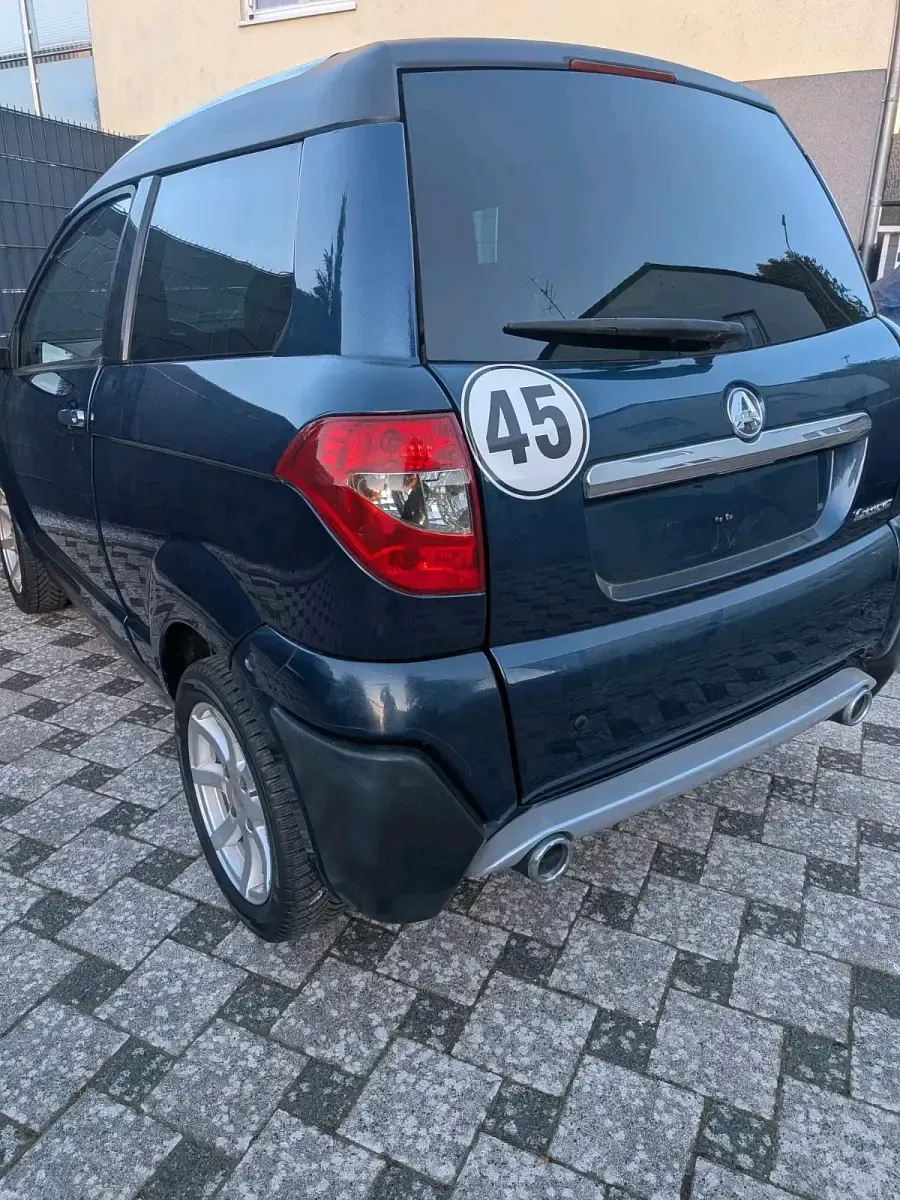 Second-hand Aixam Crossover Premium 2011 Albastru Hatchback