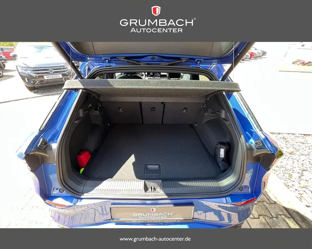 Neu VW T-Roc R-line 150 PS (110 kW) 2026 Celestial blau met. SUV